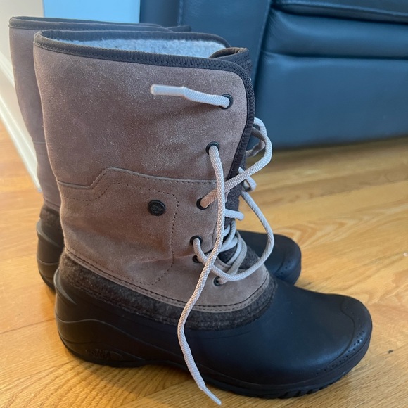 North Face Shellista II Roll-Down Brown Boot - size 8.5